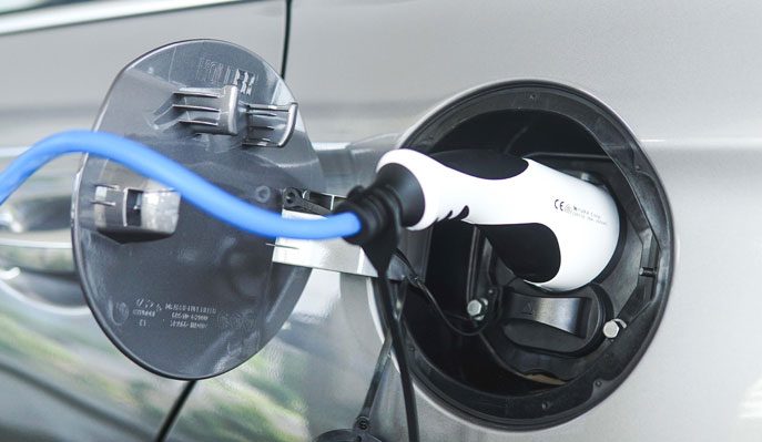 Mengisi Daya Hyundai Ioniq Dan Kona Electric Tetap Aman Meskipun Hujan